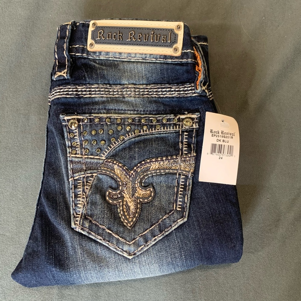 Henna Easy Straight Stretch Jean
ROCK REVIVAL